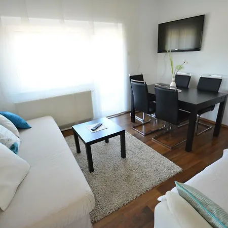 Apartman Viktoria Rakovica Exterior photo